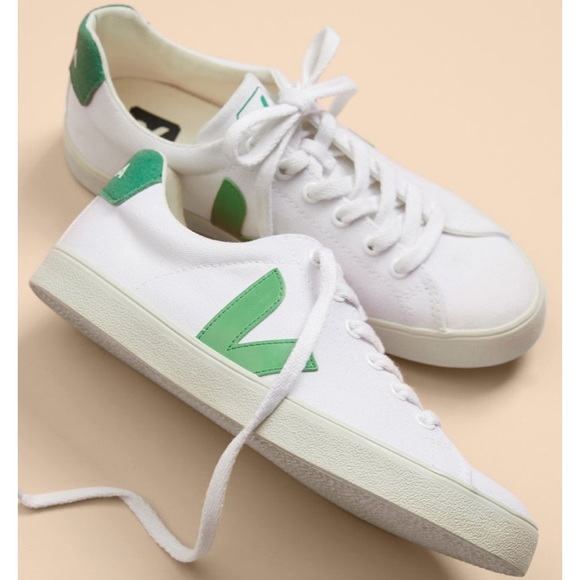 volley white emeraude